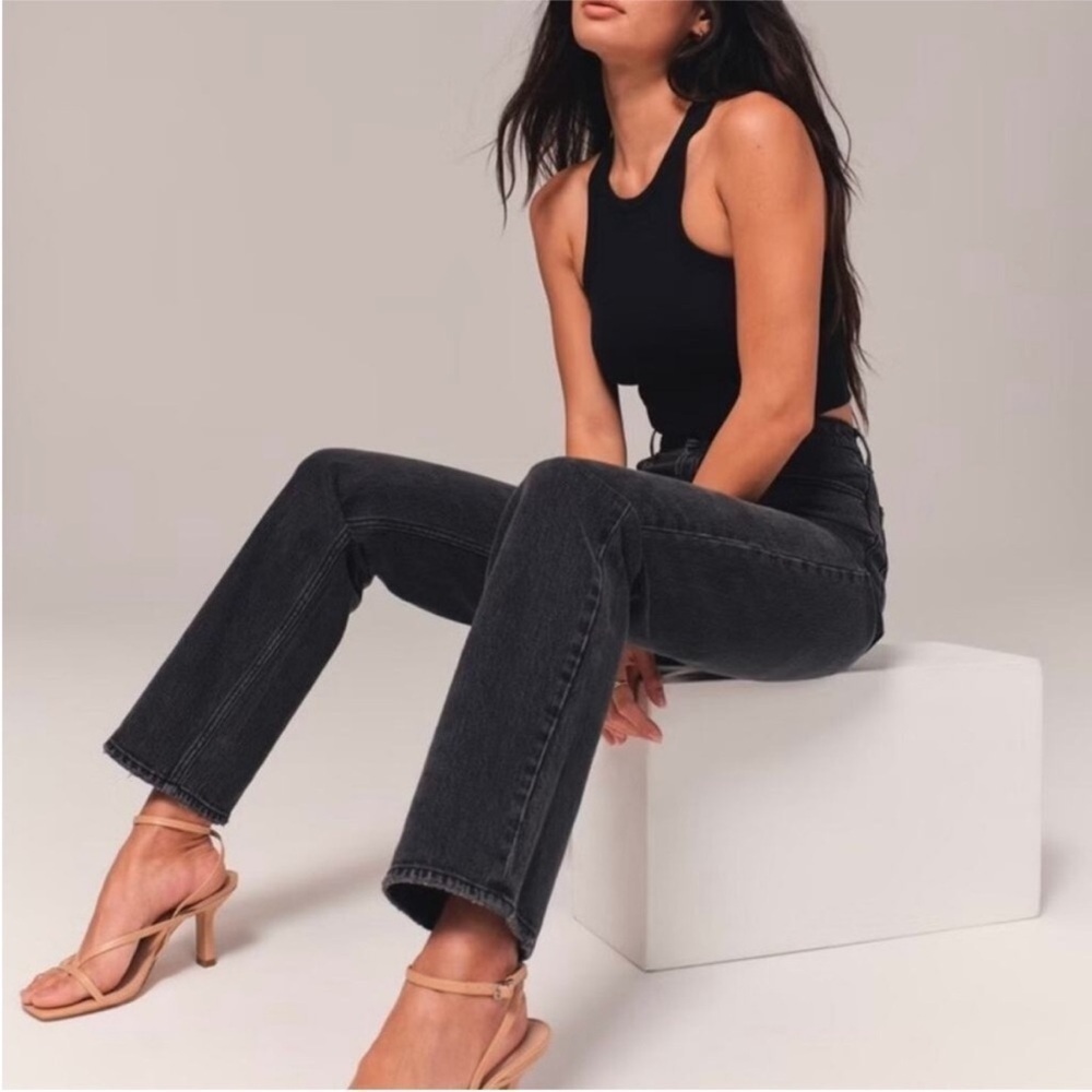 ABERCROMBIE + FITCH Curve Love The 90s Straight Ultra High Rise Black Denim Jean - Picture 2 of 9